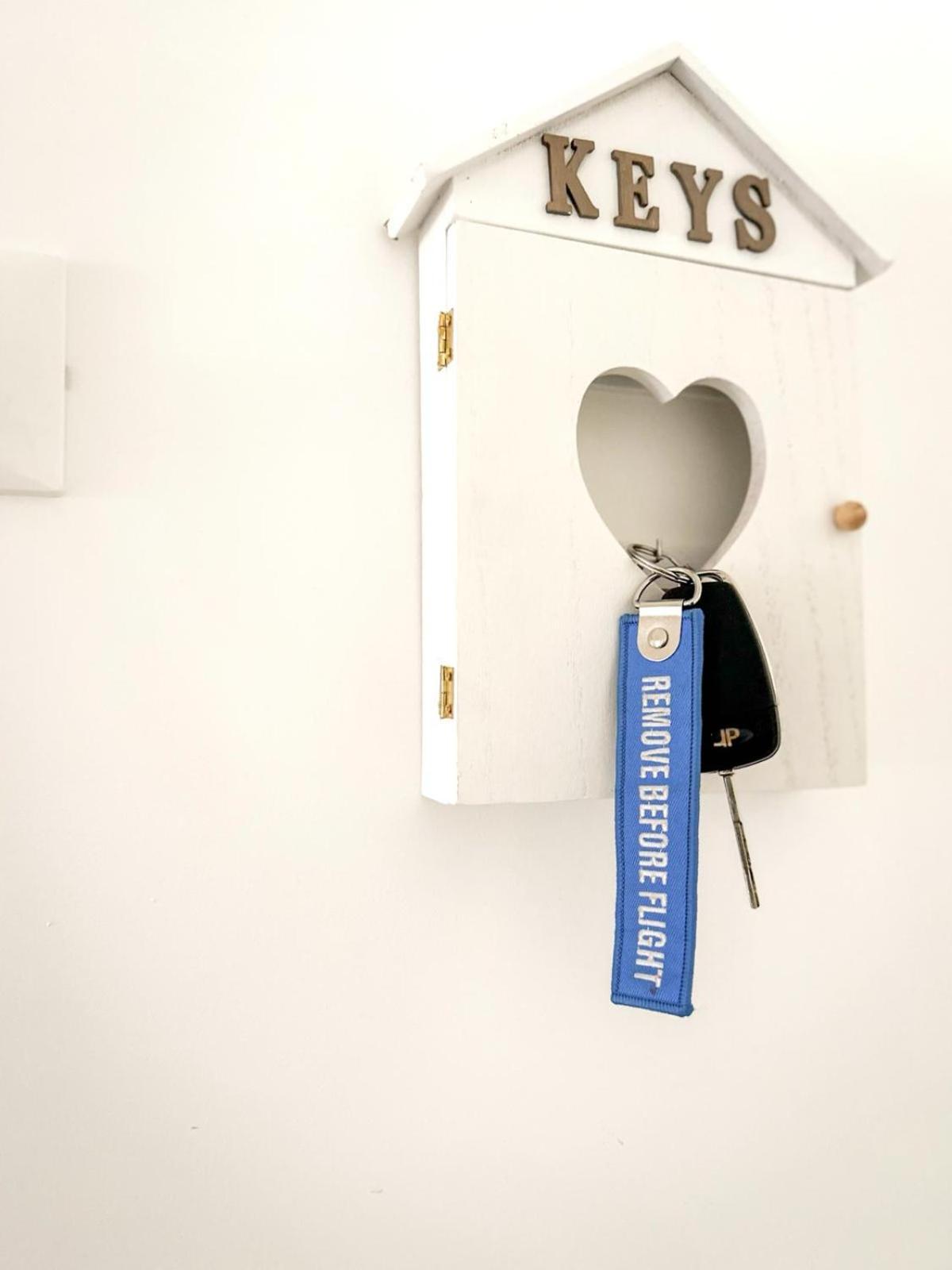 La Via Del Castello Apartment Castelferretti ภายนอก รูปภาพ
